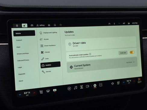 Used 2024 Rivian R1S Adventure image 66