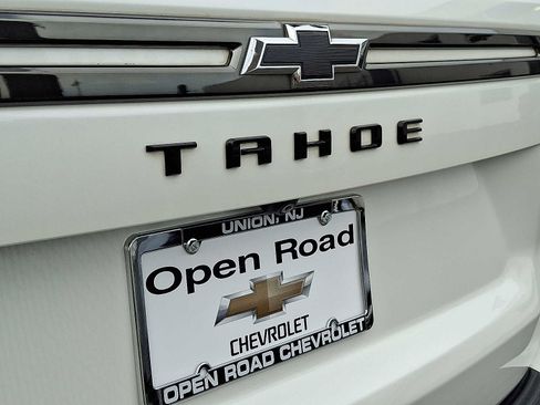 Used 2021 Chevrolet Tahoe Z71 w/ Luxury Package AWD/4WD image 30