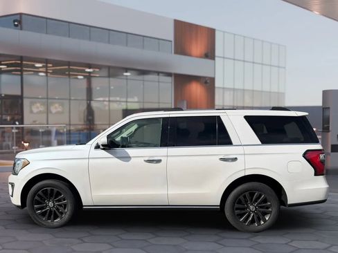 Used 2019 Ford Expedition Limited w/ Equipment Group 301A AWD/4WD image 4