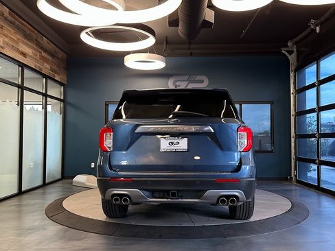 Used 2020 Ford Explorer Platinum image 4