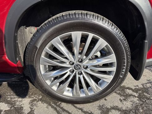 Used 2022 Toyota Highlander Platinum image 36