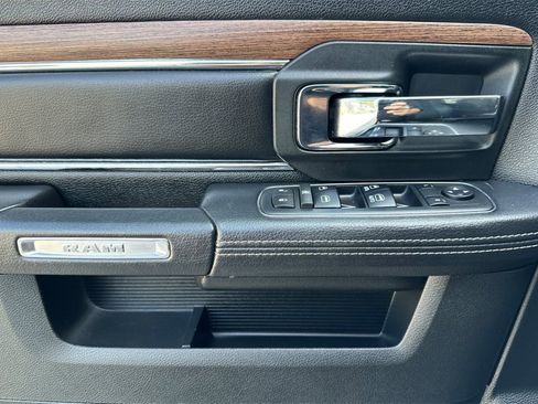 Used 2017 RAM 1500 Laramie w/ Convenience Group image 12