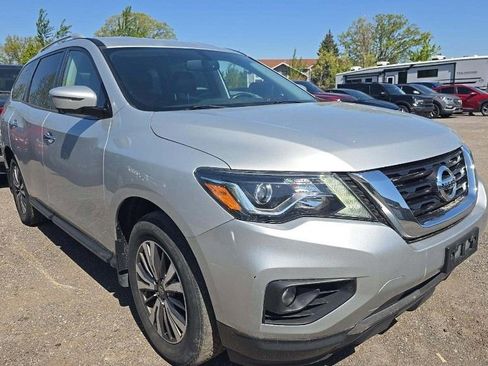 Used 2017 Nissan Pathfinder SL AWD/4WD image 3