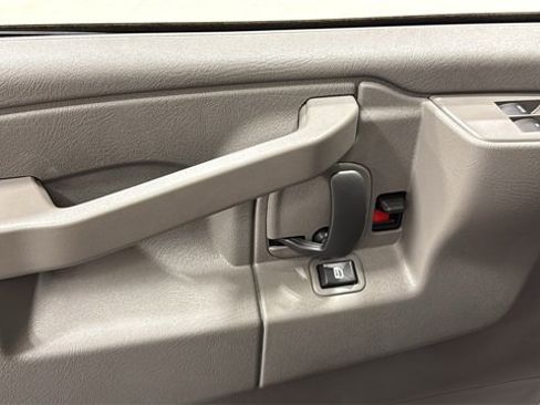 New 2025 Chevrolet Express 3500 w/ Power Convenience Package image 9