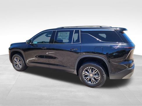 New 2025 Chevrolet Traverse LT image 4