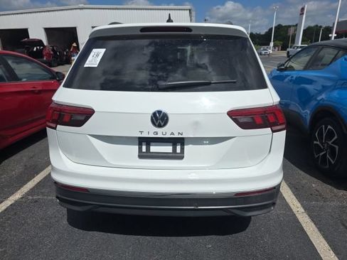 Used 2022 Volkswagen Tiguan S FWD image 5