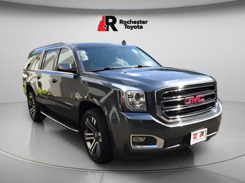 Used 2019 GMC Yukon XL SLT w/ Open Road Package AWD/4WD image 1
