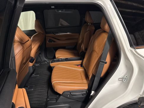 Certified 2025 INFINITI QX60 Autograph w/ Cargo Package AWD/4WD image 5