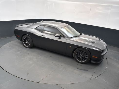 Used 2022 Dodge Challenger R/T Scat Pack w/ Plus Package RWD image 32