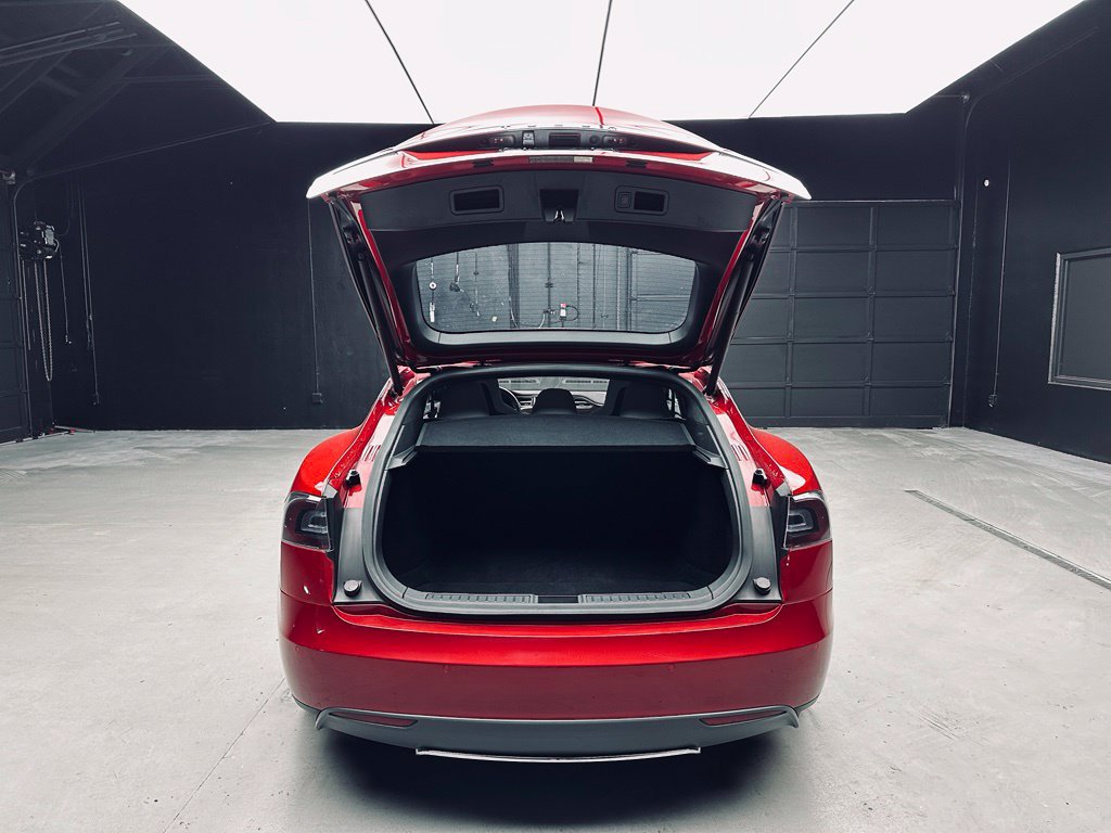 Used 2015 Tesla Model S 70D AWD/4WD image 38