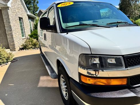 Used 2018 Chevrolet Express 2500 w/ Driver Convenience Package RWD image 34