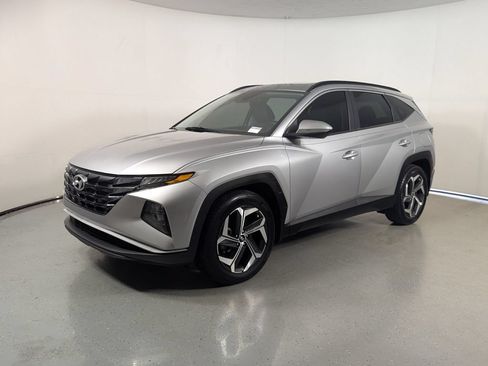 Certified 2024 Hyundai Tucson SEL w/ Convenience Package FWD image 3
