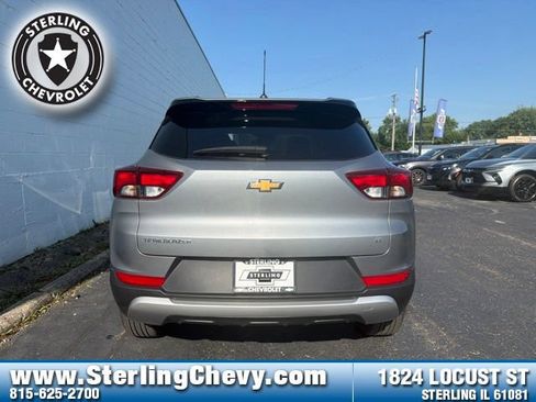 Used 2023 Chevrolet TrailBlazer LT w/ Convenience Package FWD image 4