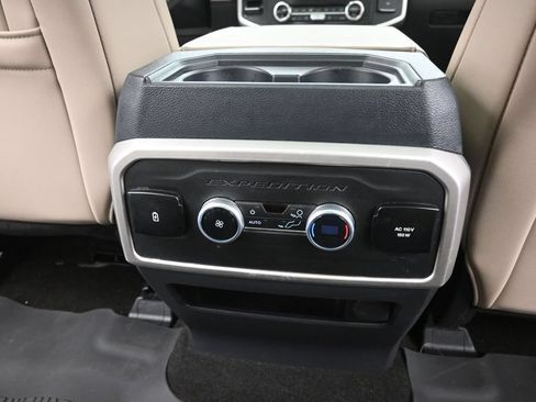 Used 2022 Ford Expedition XLT RWD image 10