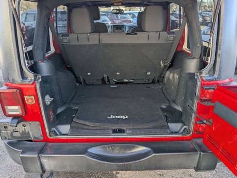 Used 2017 Jeep Wrangler Unlimited Sport w/ Quick Order Package 24S AWD/4WD image 17
