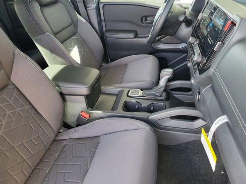 New 2026 Nissan Frontier SV w/ Tow Package image 8