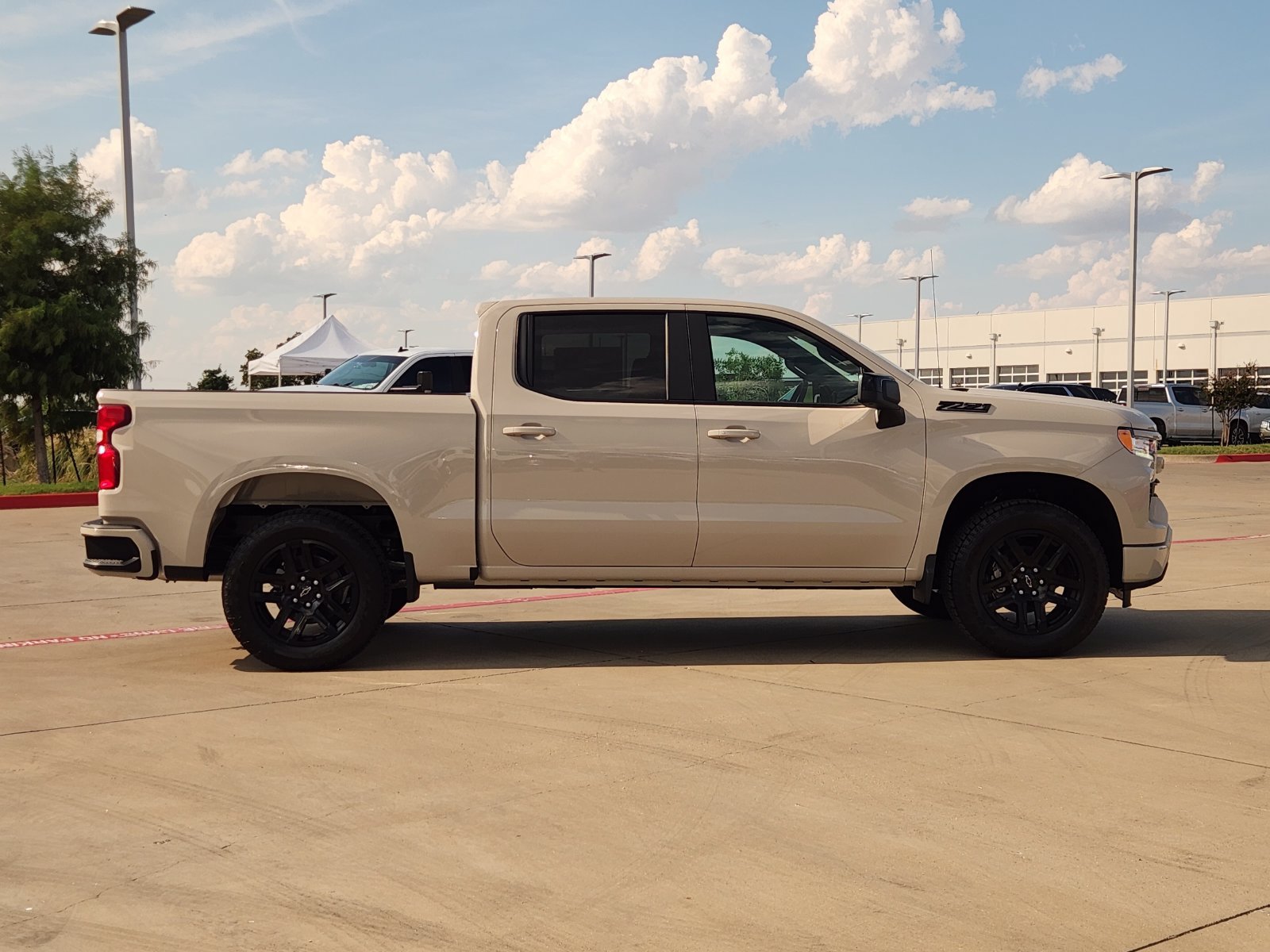 New 2026 Chevrolet Silverado 1500 RST w/ Z71 Off-Road Package AWD/4WD image 7