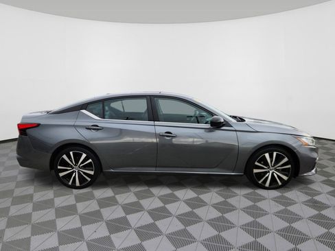 Used 2022 Nissan Altima 2.5 SR image 6