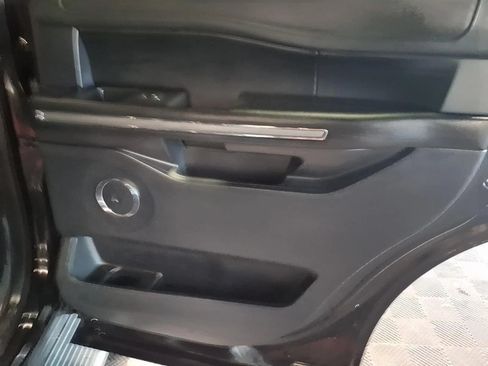 Used 2021 Ford Expedition XLT AWD/4WD image 10