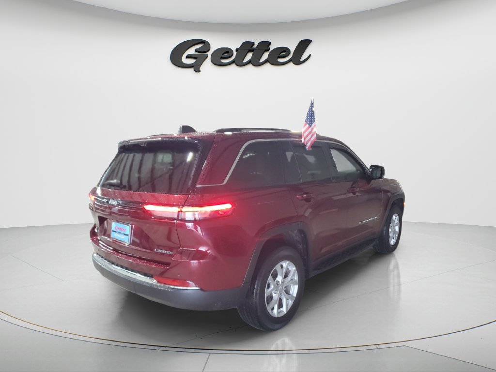 Used 2024 Jeep Grand Cherokee Limited w/ Luxury Tech Group II RWD image 5
