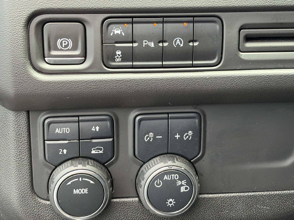 Used 2023 Chevrolet Tahoe LT AWD/4WD image 27