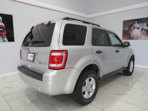 Used 2010 Ford Escape 2WD Hybrid image 3