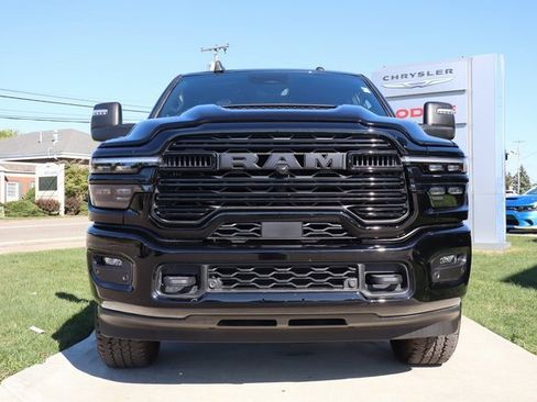 Used 2025 RAM 2500 Laramie w/ Night Edition image 5