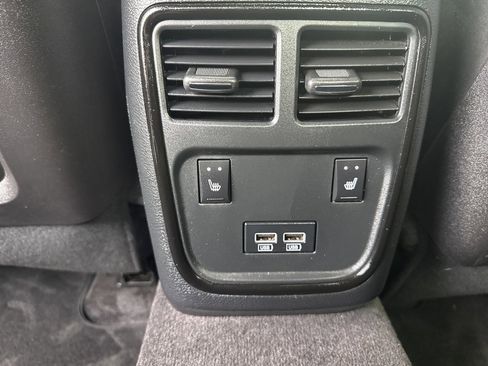 Used 2018 Dodge Charger R/T image 24