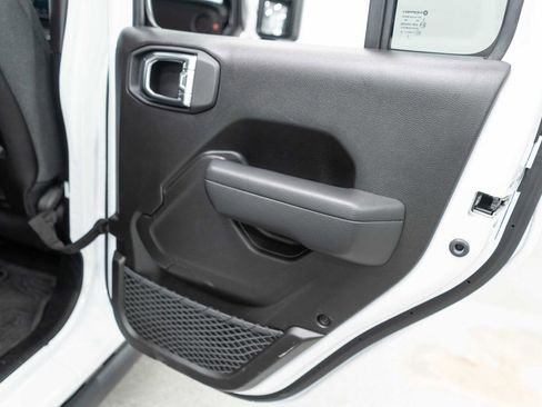 Used 2026 Jeep Wrangler Unlimited Rubicon w/ Safety Group AWD/4WD image 29