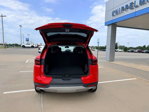 Used 2024 Chevrolet Blazer LT FWD image 8