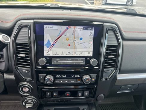 Used 2024 Nissan Titan PRO-4X w/ Pro-4x Convenience Package AWD/4WD image 19