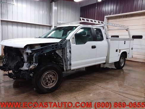 Used 2020 Ford F250 XL w/ Power Equipment Group image 3