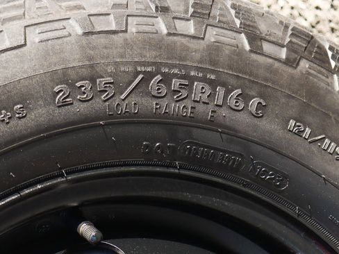 Used 2021 Ford Transit 250 Medium Roof image 40