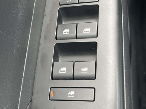 Used 2025 Hyundai Kona SEL AWD/4WD image 24