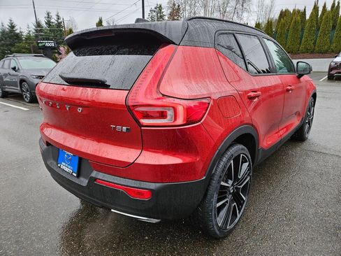 Used 2020 Volvo XC40 T5 R-Design image 5