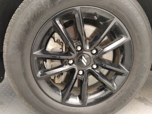 Used 2020 Dodge Journey SE w/ Blacktop Package FWD image 31