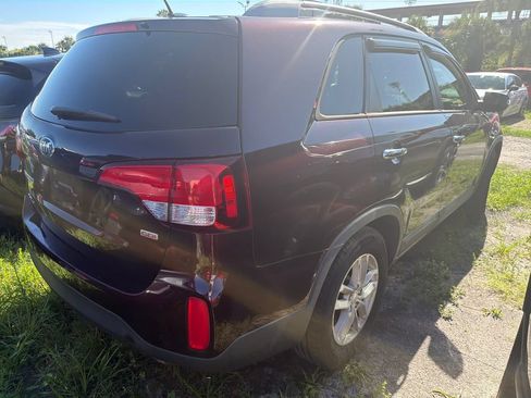 Used 2015 Kia Sorento LX FWD image 9