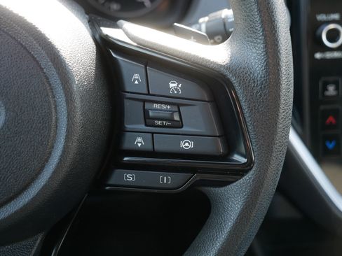 Used 2024 Subaru Crosstrek 2.0i Premium image 30