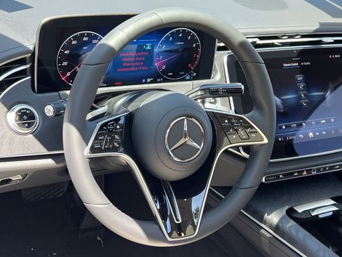 Used 2026 Mercedes-Benz E 350 4MATIC Sedan image 14