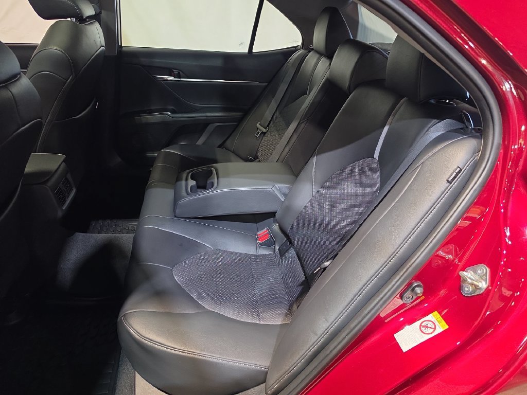 Used 2018 Toyota Camry XSE FWD image 24