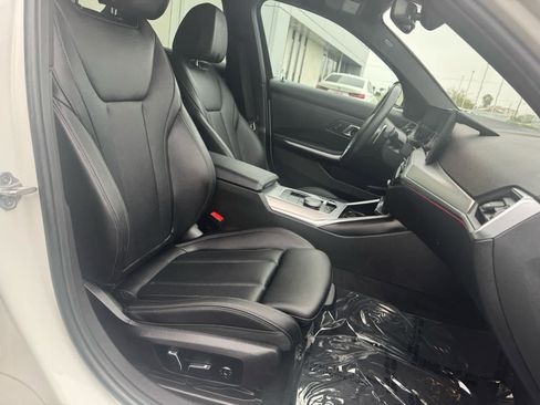 Used 2024 BMW 330i Sedan w/ M Sport Package image 23