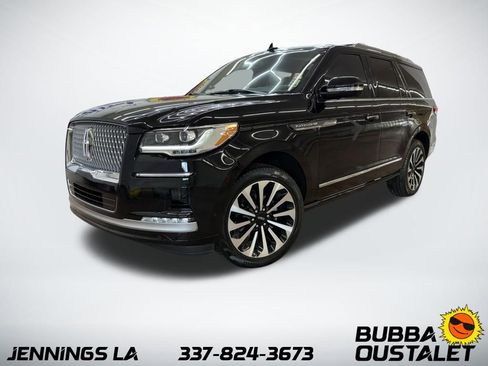 Used 2024 Lincoln Navigator Reserve AWD/4WD image 1