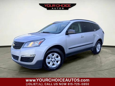 Used 2017 Chevrolet Traverse LS FWD image 1