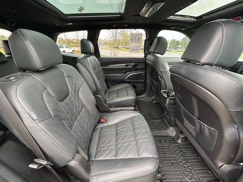 Used 2024 Kia Telluride SX X-Line AWD/4WD image 29