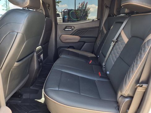 Used 2023 GMC Canyon Denali AWD/4WD image 18
