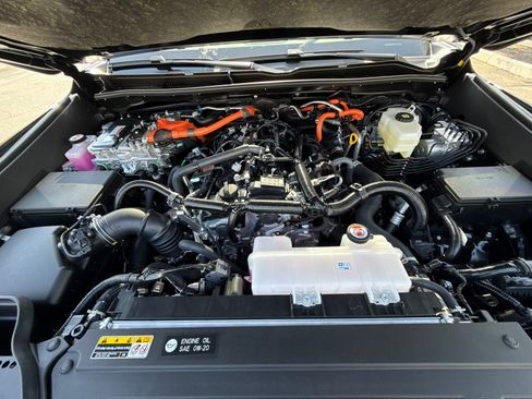 New 2026 Toyota 4Runner TRD Off-Road Premium AWD/4WD image 7