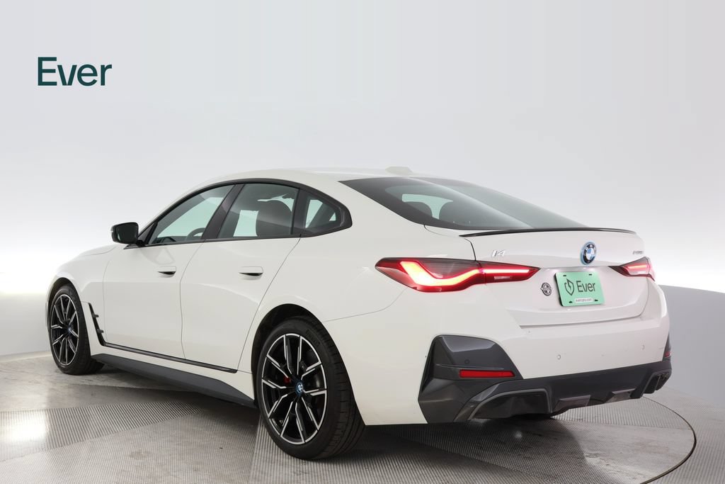 Used 2023 BMW i4 eDrive40 w/ M Sport Package RWD image 17