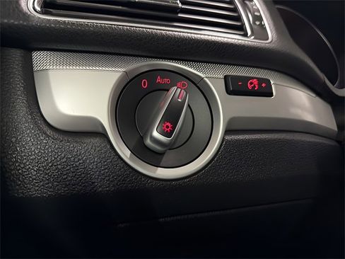 Used 2017 Volkswagen Passat 1.8T S image 22