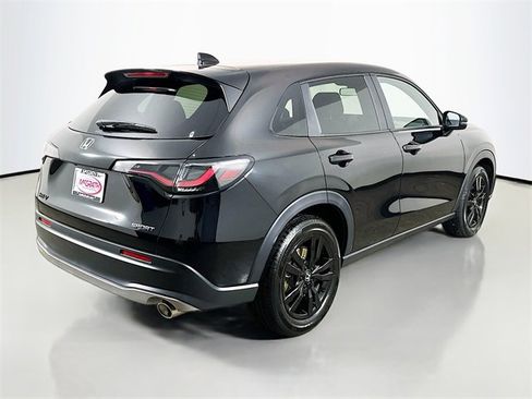 Certified 2026 Honda HR-V Sport image 16