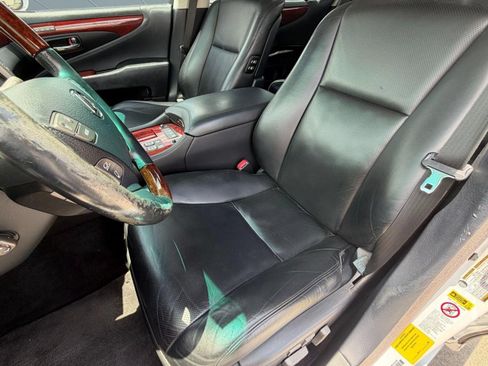Used 2011 Lexus LS 460 L w/ Luxury Pkg RWD image 5